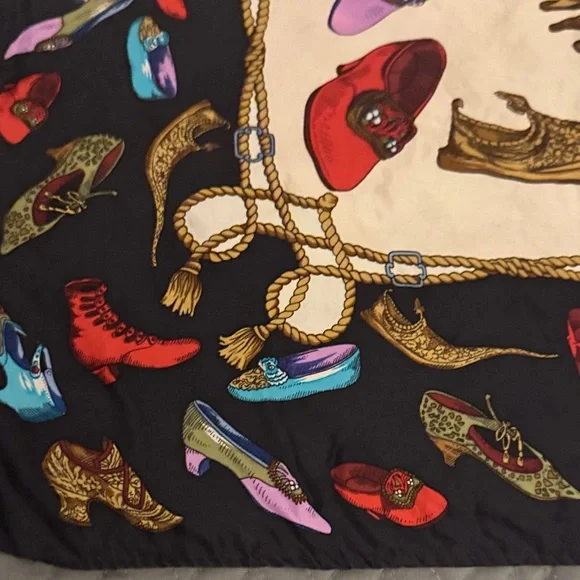 Unique Shoe Print Vintage Silk Scarf